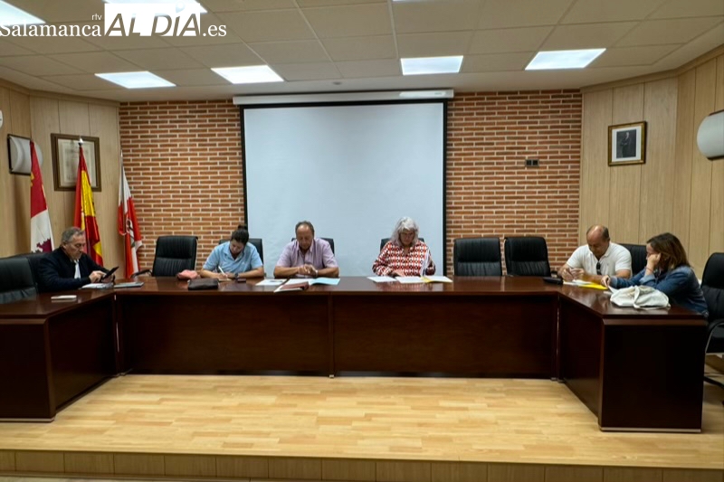 Los vehículos históricos quedan exentos del impuesto de circulación en Macotera