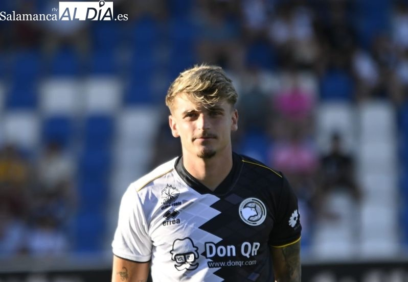 Pau Martínez: No me arrepiento nada de haber venido a Unionistas y lo del Reina es una locura como aprieta