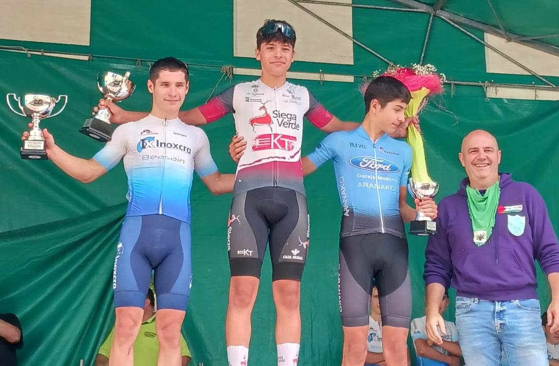 El corredor del Siega Verde Sergio Felipe Rodrigues se pone líder de la Vuelta a Álava Cadete