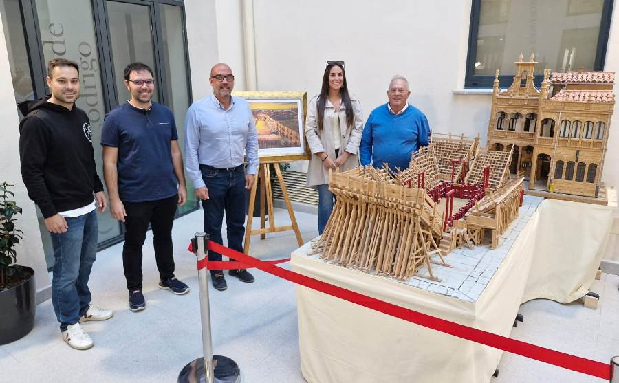 La Comisión del Carnaval 2025, que vuelve a presidir Ramón Sastre, prevé unos toros muy caros