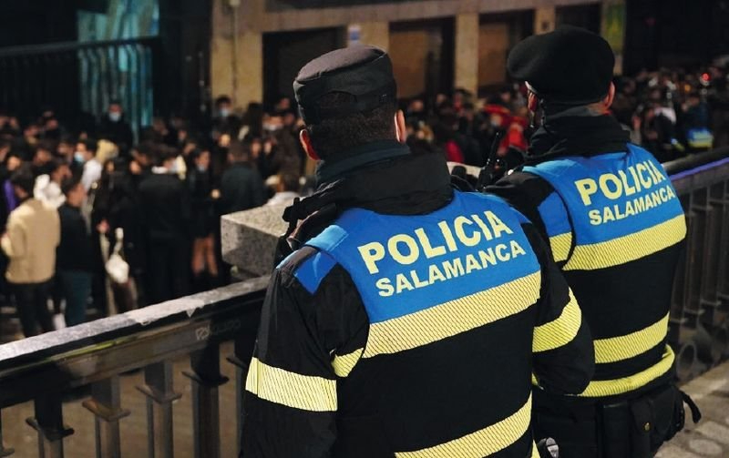 Noche movida en Salamanca con ruidos e intervenciones por drogas