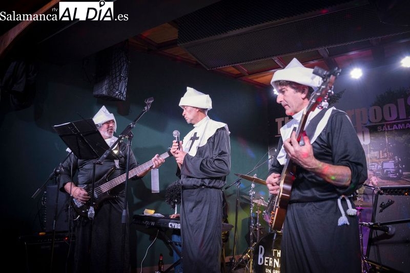 El concierto de The Bernardas llena el Liverpool Pub en plenas Ferias y Fiestas de Salamanca