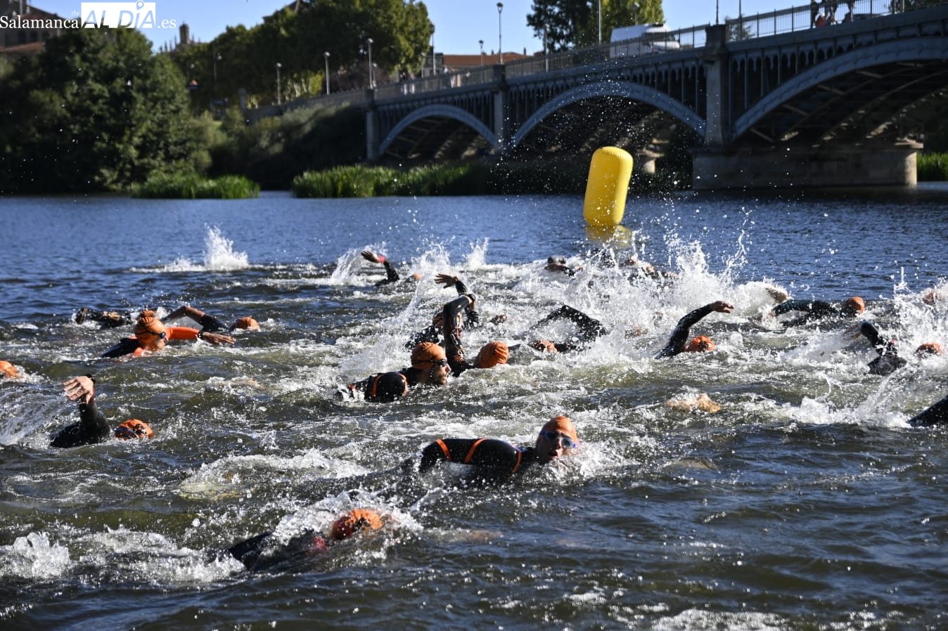 Máxima emoción en el Río Tormes por el Campeonato de Castilla y León de Acuatlón de las Ferias y Fiestas 2024