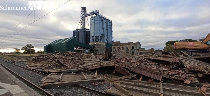 Tod@via denuncia la demolición de un muelle de la estación de La Fuente de San Esteban