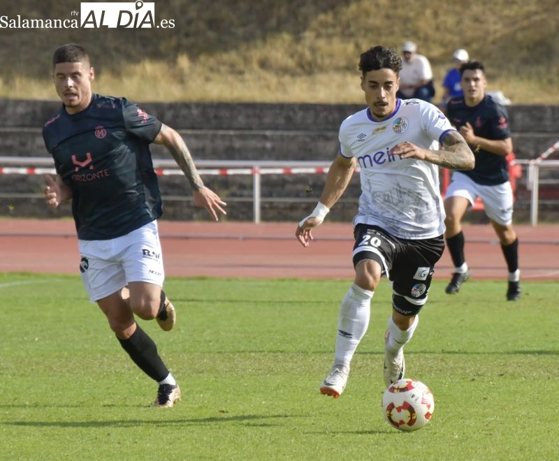 Un Salamanca UDS superior al Real Avilés se va sin premio en Las Pistas (0-0)