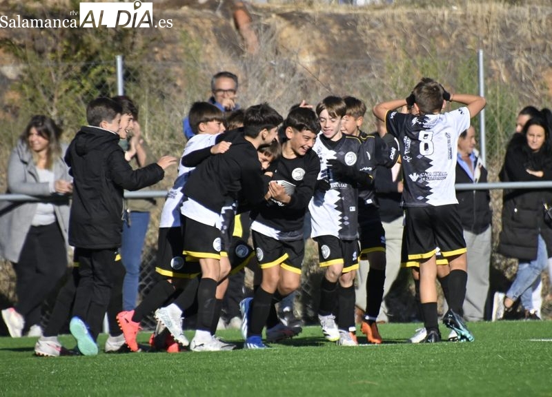 El fútbol base salmantino da el pistoletazo de salida a la temporada 24/25 en un frío fin de semana