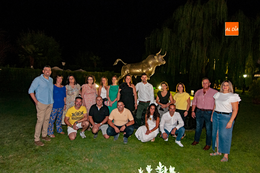 La Dra. Raquel Jiménez Báez celebra su 40 cumpleaños rodeada de compañeros y amigos