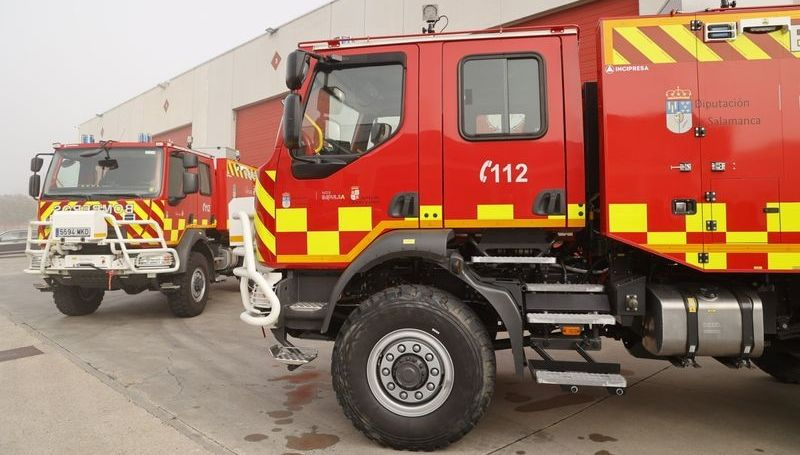 Trasladada al Hospital de Salamanca una mujer afectada por el humo en el incendio de una vivienda en Santa Marta 