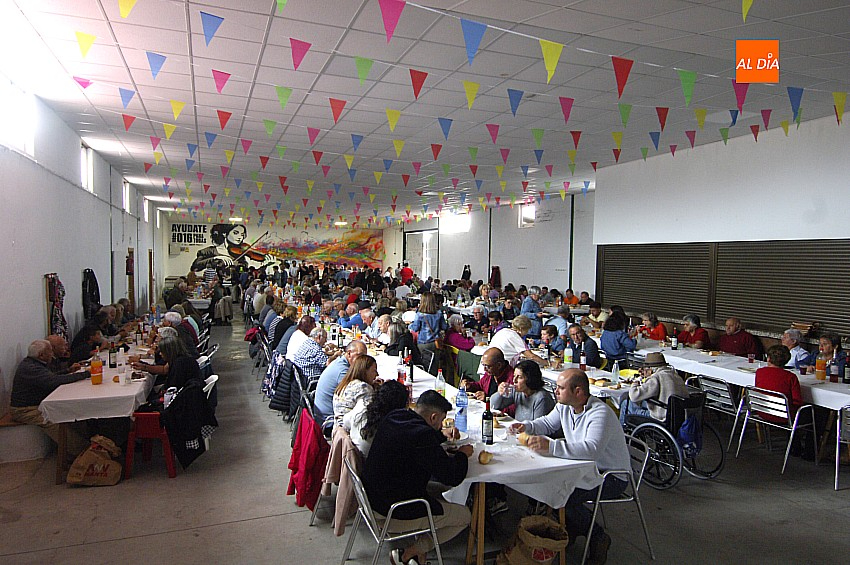 Espeja despide san Lino con una concurrida caldereta popular