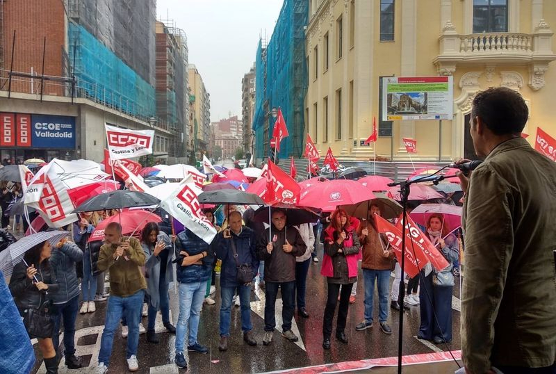 Cientos de personas reclaman en CyL la reducción de la jornada laboral a 37,5 horas sin merma salarial