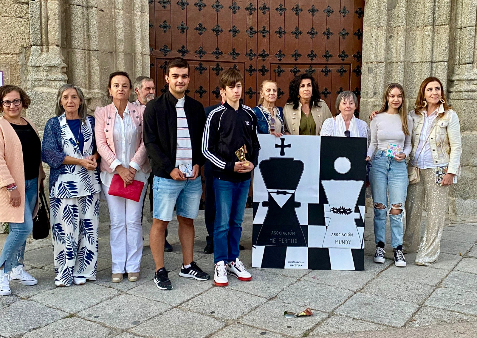 La asociacion Me Permito y la asociación Mundy celebran con gran éxito el I Torneo de ajedrez de Macotera