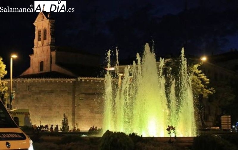 El motivo por el que la fuente de la Puerta de Zamora de Salamanca se ilumina este sábado de color verde