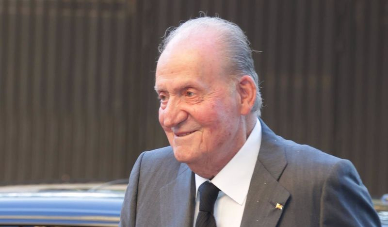 El Rey Juan Carlos guarda silencio sobre la fundación que ha creado para transferir fácilmente su millonaria herencia a sus hijas
