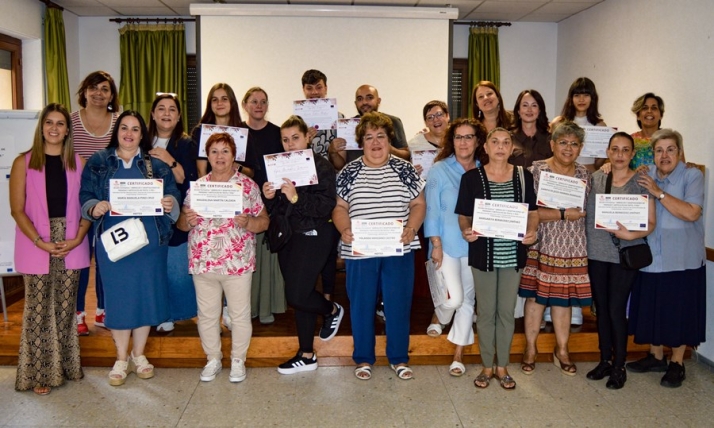 Clausuradas de forma conjunta las acciones de costura y agricultura ecológica de Cáritas
