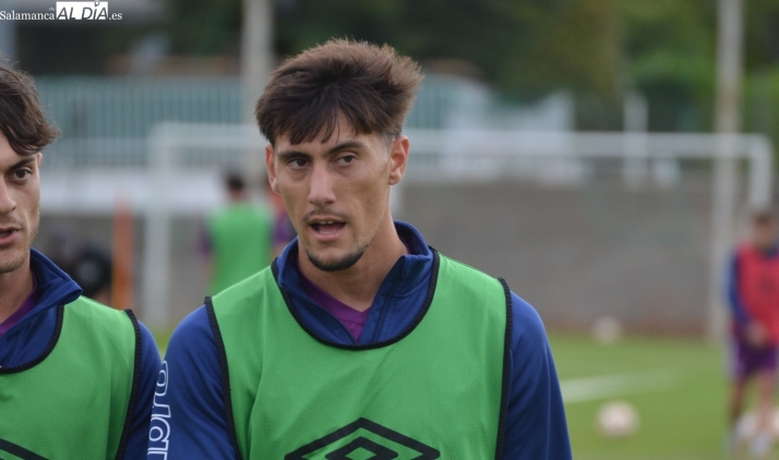 Curro, del Salamanca UDS: Hay que darle una vuelta de tuerca más en el área contraria. Lo que tenemos que hacer es llegar y pegarle