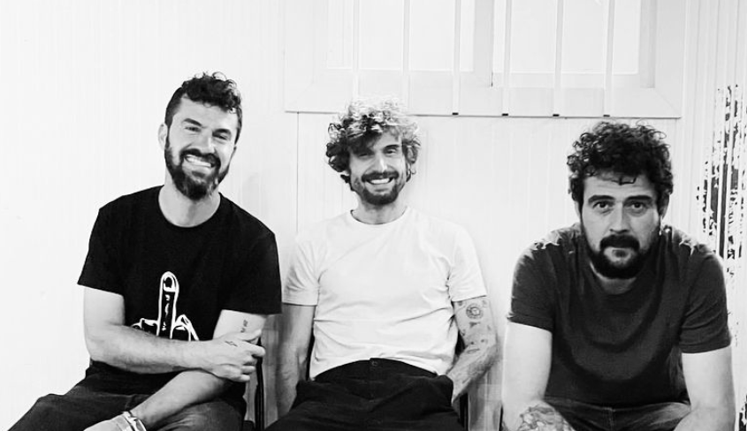 Héctor, vocalista de Tu Otra Bonita: Soy salmantino de pura cepa y he recorrido las calles de Salamanca con la guitarra, desde los Bandos a Anaya