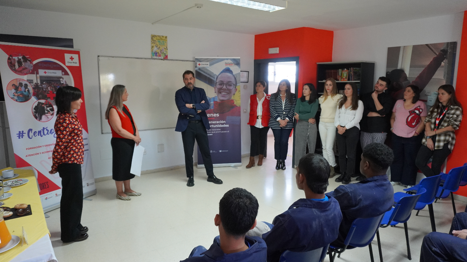 Cruz Roja de Salamanca recibe 1.100 euros que destinará a proyectos de ayuda a las personas jóvenes 