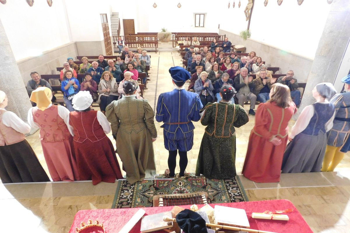 El teatro Buscando a Nebrija hace disfrutar a los vecinos de Guijo de Ávila