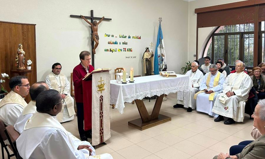 La Familia Teresiana de Enrique de Ossó honra a Santa Teresa