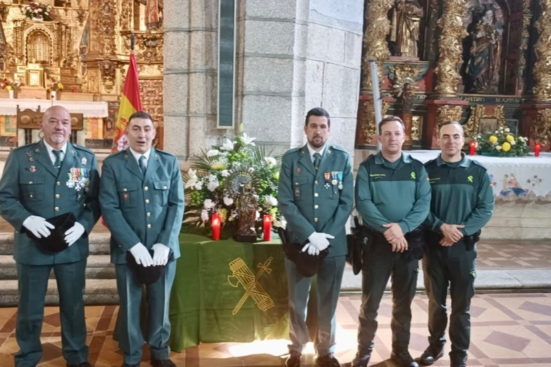 Macotera arropa a la Guardía Civil en la celebración de su patrona