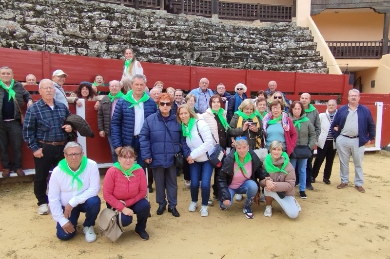Las asociaciones de mayores de Peñaranda y Béjar, unidos en una jornada de convivencia 