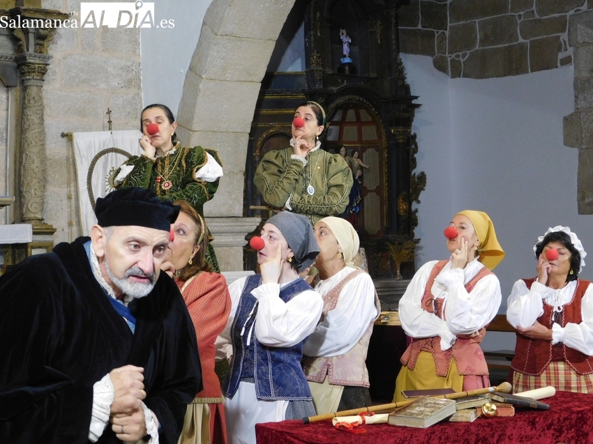 Buscando a Nebrija celebra el Pilar en Almendra