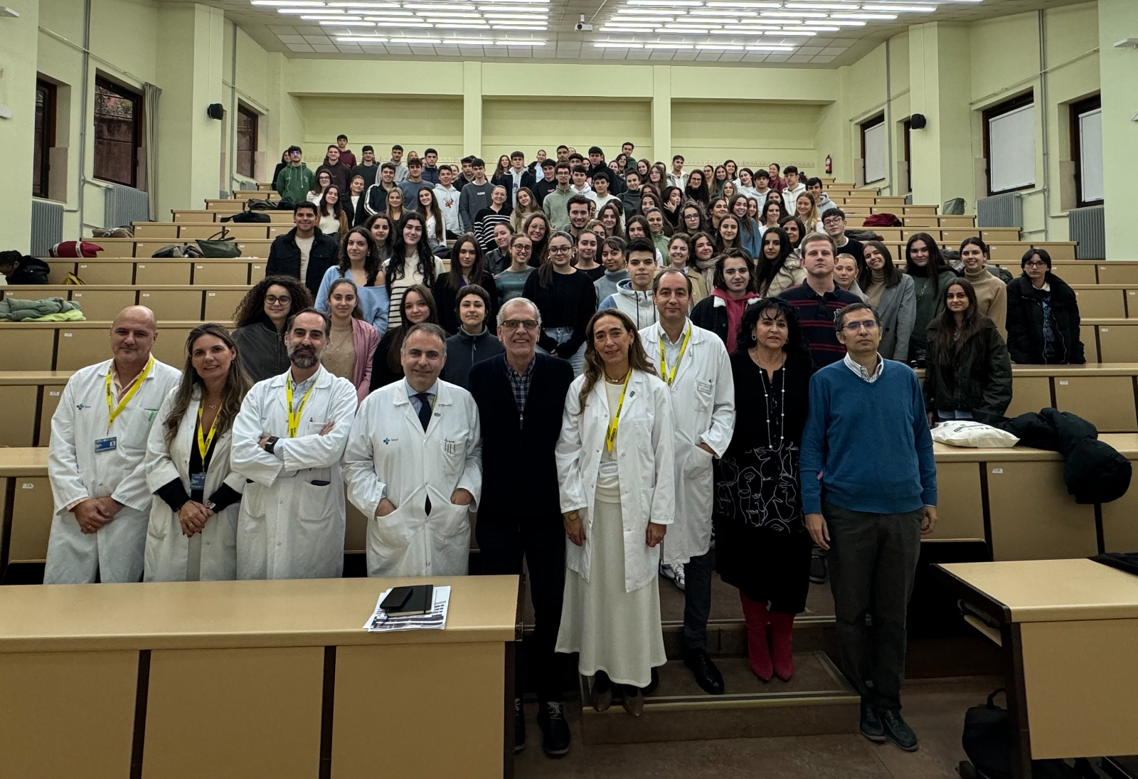 Los nuevos estudiantes de Medicina llegan al Hospital de Salamanca