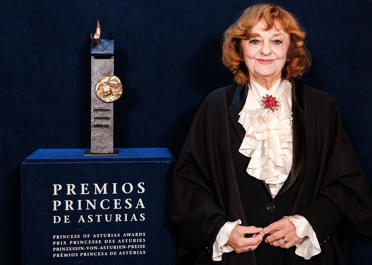 La galardonada con el Princesa de Asturias de las Letras 2024 impartirá un recital poético en la USAL