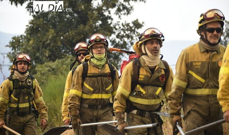 Suárez-Quiñones desmiente a los sindicatos y asegura que el operativo contra incendios sigue a pleno rendimiento 