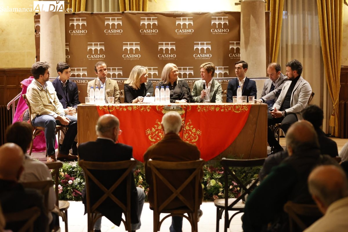 Éxito de público en el Casino de Salamanca con los triunfadores de la temporada taurina 2024