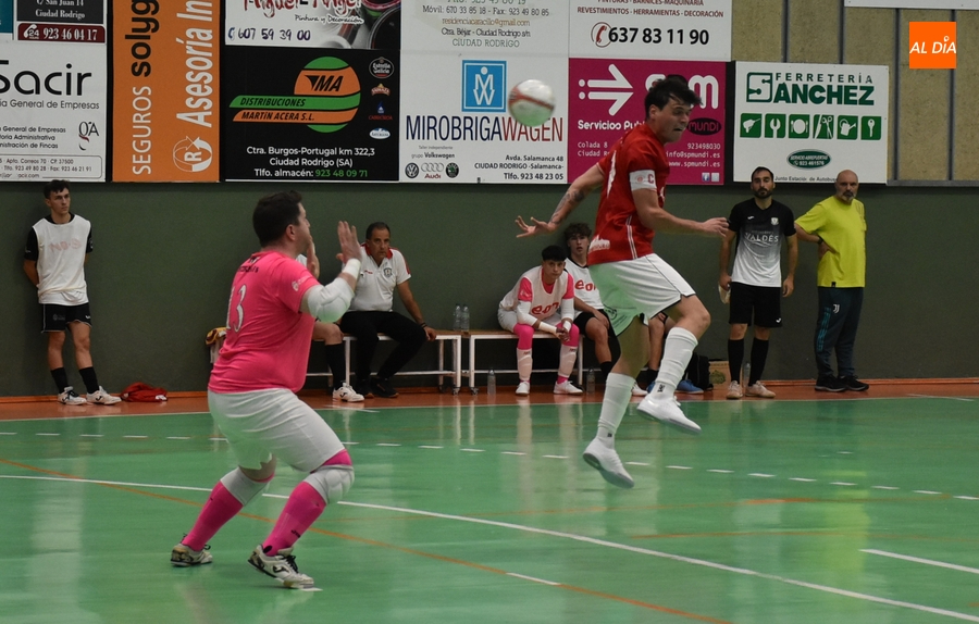 El III Senior se reencuentra con la victoria en un duelo contra Cistierna que se apretó al final	