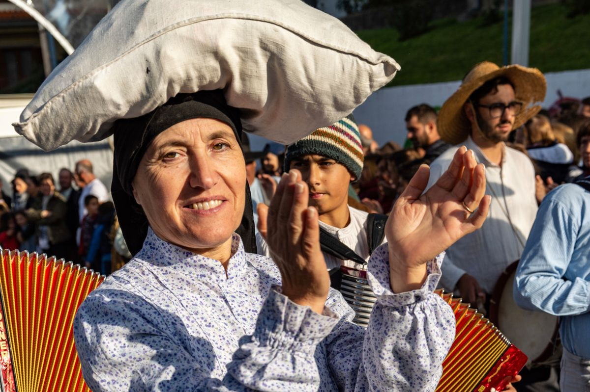 Degustaciones, animación y visitas temáticas: así es la Feria de la Manzana de Armamar (Portugal) 