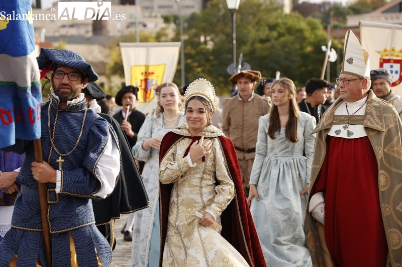 Espectacular desfile en Salamanca del Cortejo Real de la boda de María Manuela de Portugal y Felipe II