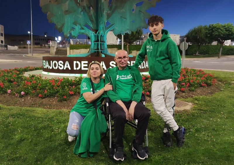 Lourdes Pérez: Como mujer de afectado de ELA, me he sentido desahuciada por la Sanidad Pública