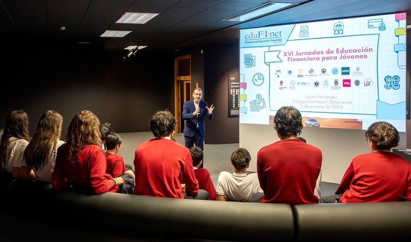Alumnos salmantinos de Secundaria descubren los atractivos de la educación financiera