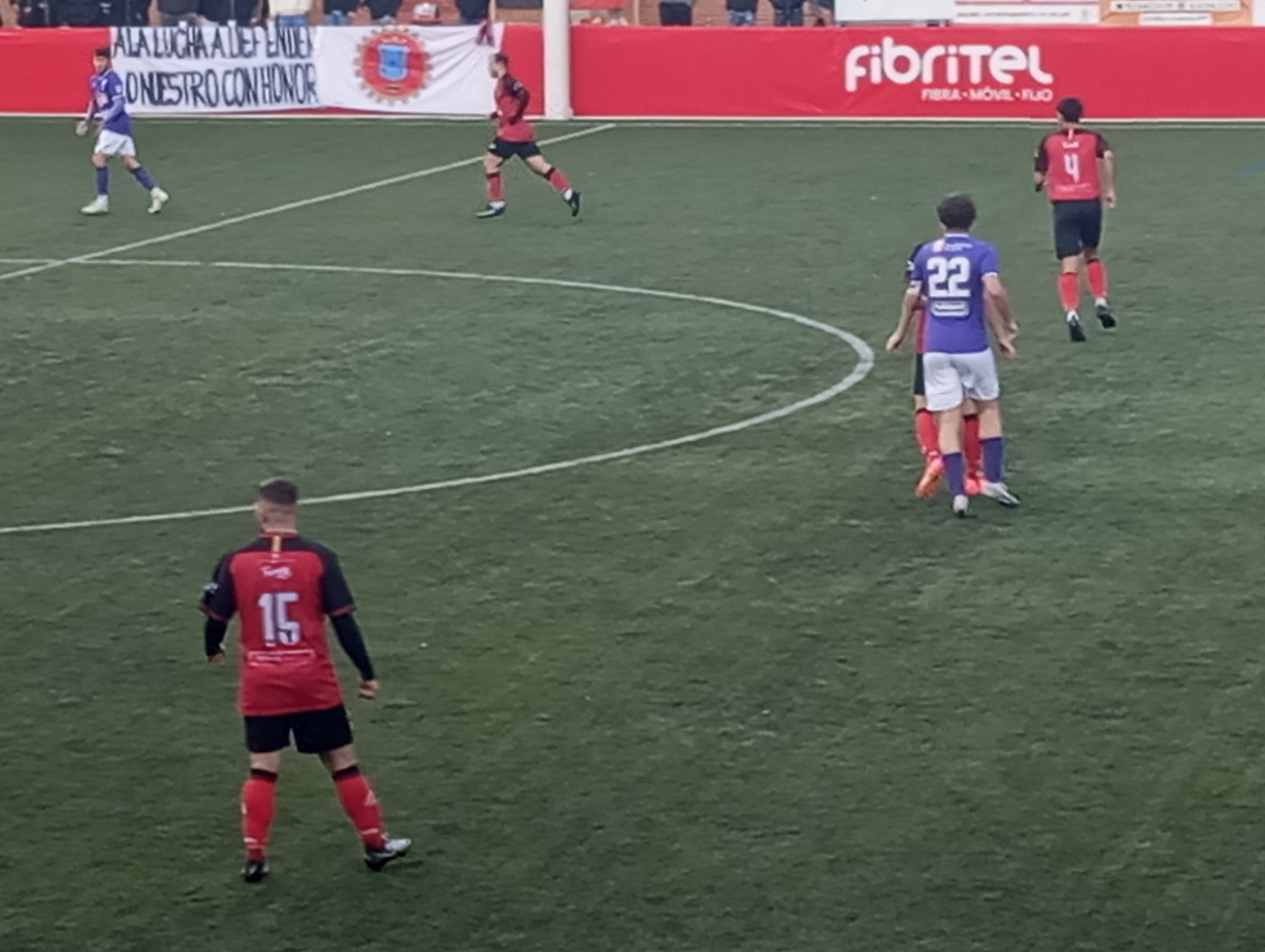 El Béjar mantiene el liderato y aprovecha el pinchazo de Unionistas B (1-0)