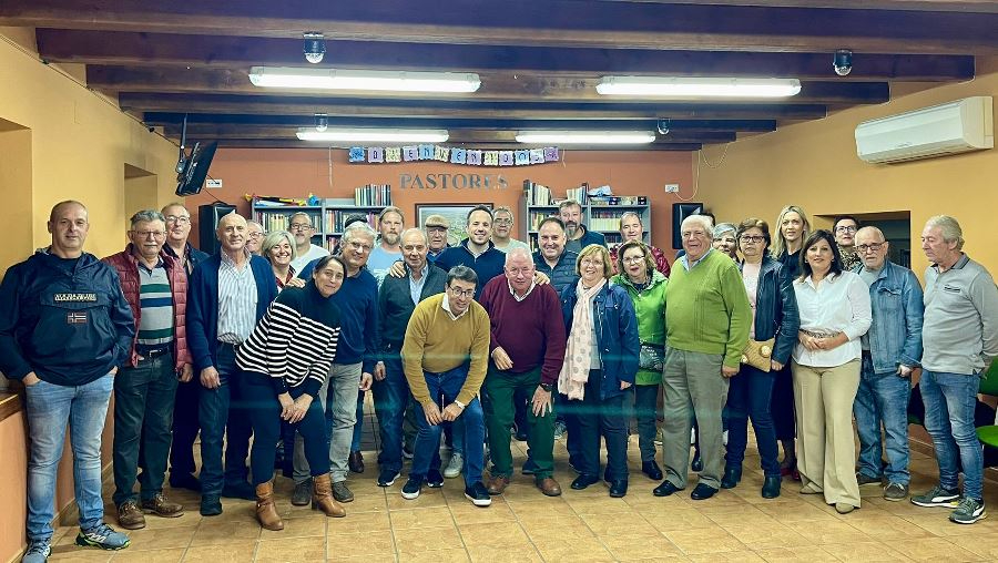 Pastores acoge un encuentro de alcaldes y concejales del PSOE