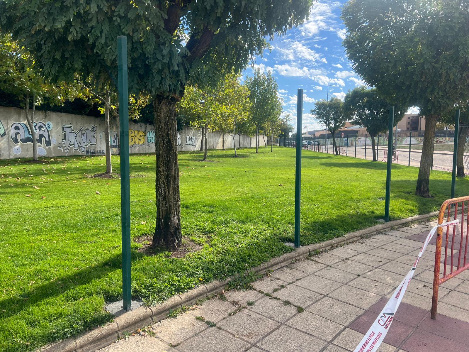 Así será el tercer parque canino de Carbajosa de más de 1.000 metros cuadrados