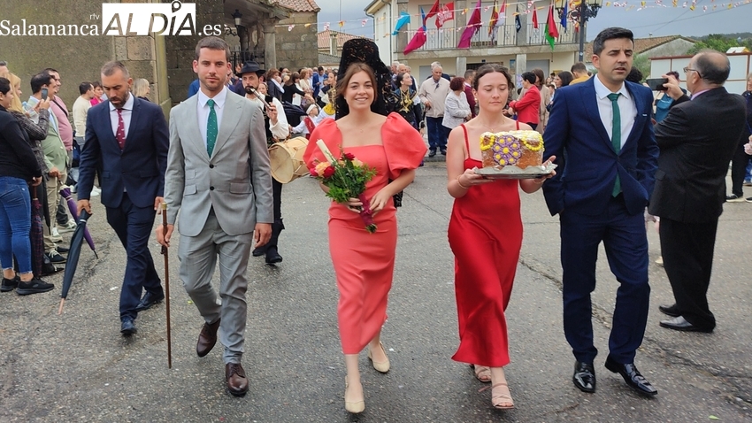 El mal tiempo no impide la celebración de las Madrinas en Valderrodrigo