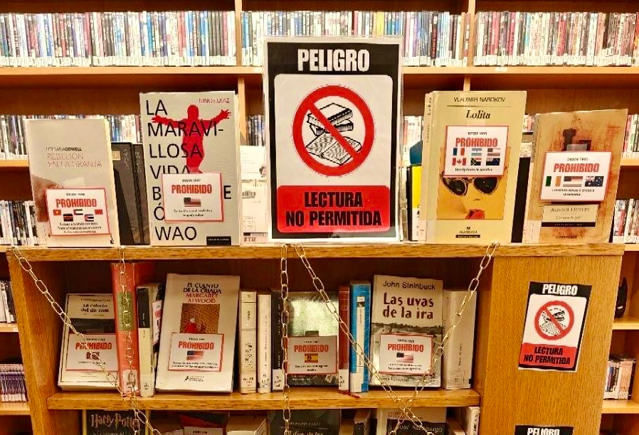 ‘Peligro, lectura no permitida’: La nueva sección de la Biblioteca en la que se esconden libros censurados o prohibidos 