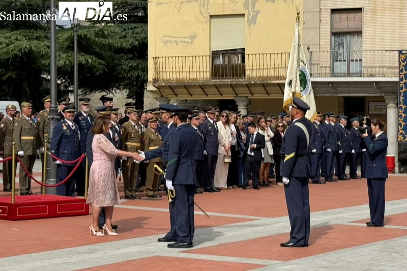 Histórica y emocionante Jura de Bandera Civil en Peñaranda