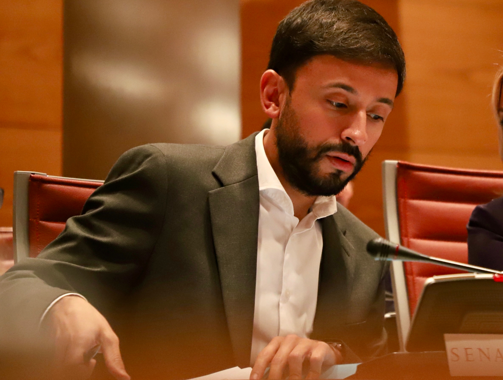 El PSOE denuncia que el PP da la espalda a medio millón de becarios al rechazar mejorar su situación laboral