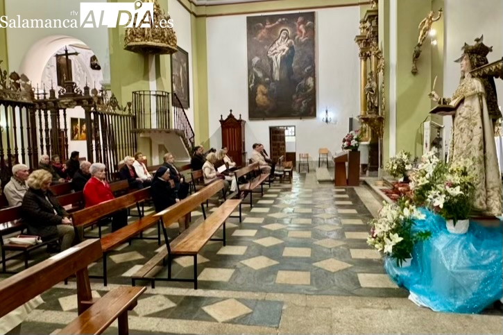 La iglesia de las Madres Carmelitas acoge las celebraciones en honor a Santa Teresa