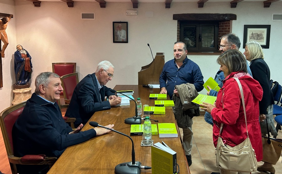 Juan José Hernández presenta su libro sobre los orígenes de la Iglesia Católica