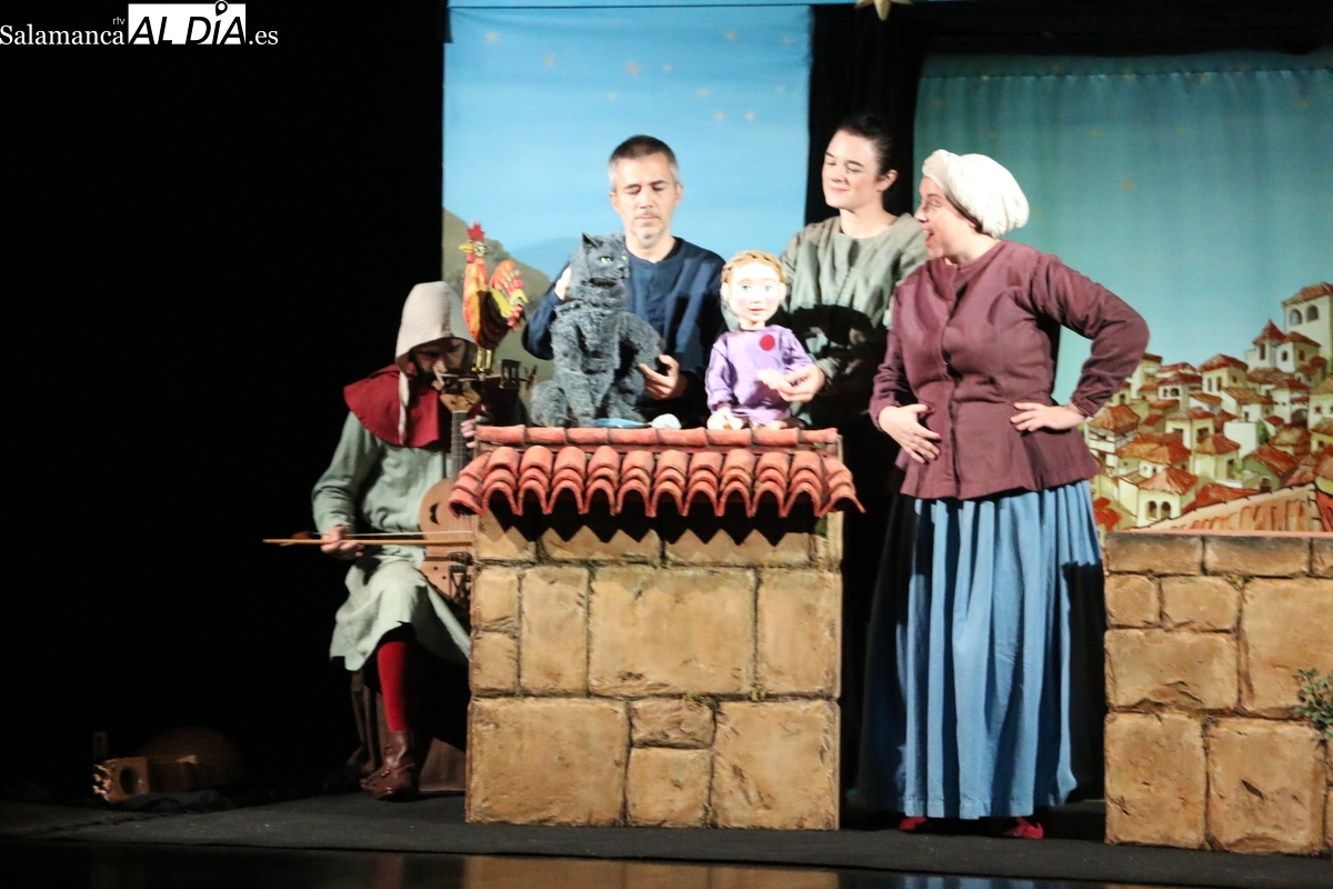 El cielo de Sefarad y su lección de humanidad engancha al público de Vitigudino