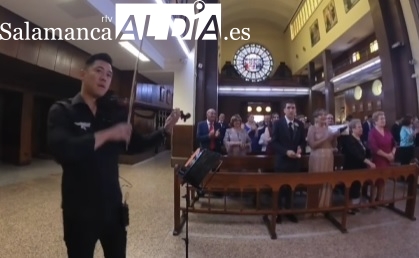 Una boda con final patriota a cargo de un salmantino