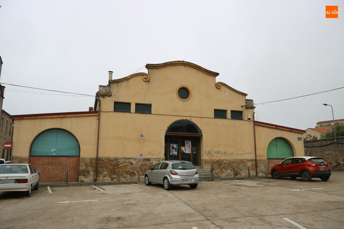 Vitigudino tendrá nuevas aceras en la Reguerita y mejoras en el Mercado de Abastos 