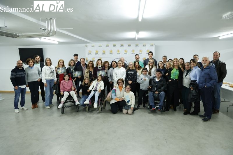 AERSCYL presenta el calendario solidario 2025 para apoyar a las enfermedades raras