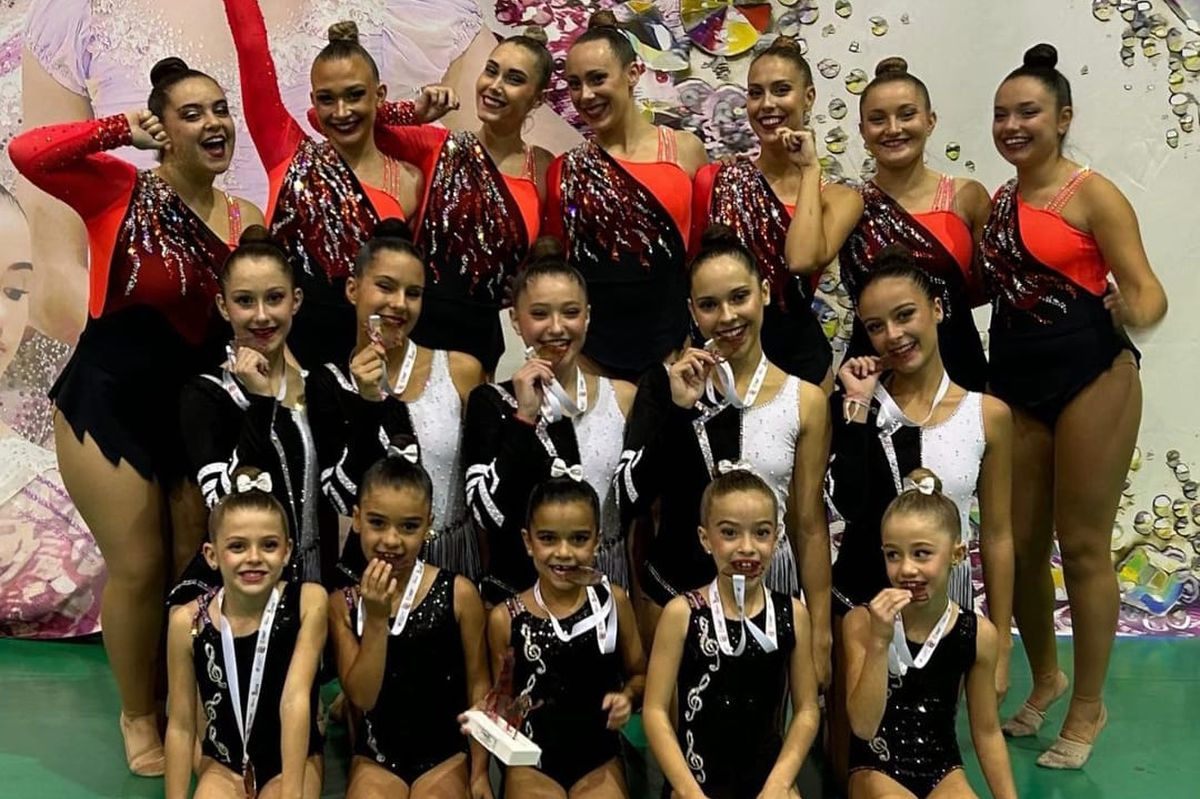 El Club Rítmica Salamanca se luce en el Campeonato de CyL de Conjuntos y la Copa Individual Base 