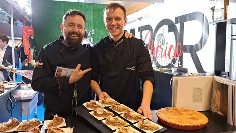 El ibérico protagoniza la última jornada en el stand de Salamanca Para Comérsela en San Sebastián Gastronomika